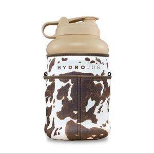BNWT Hydrojug brown cow-print sleeve